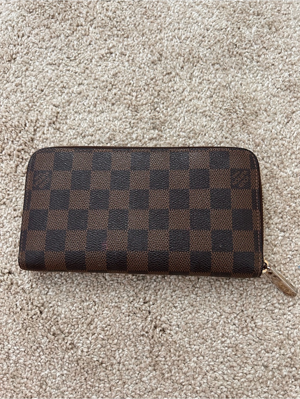 Louis Vuitton Large Zippy Wallet - Picture 2 of 12